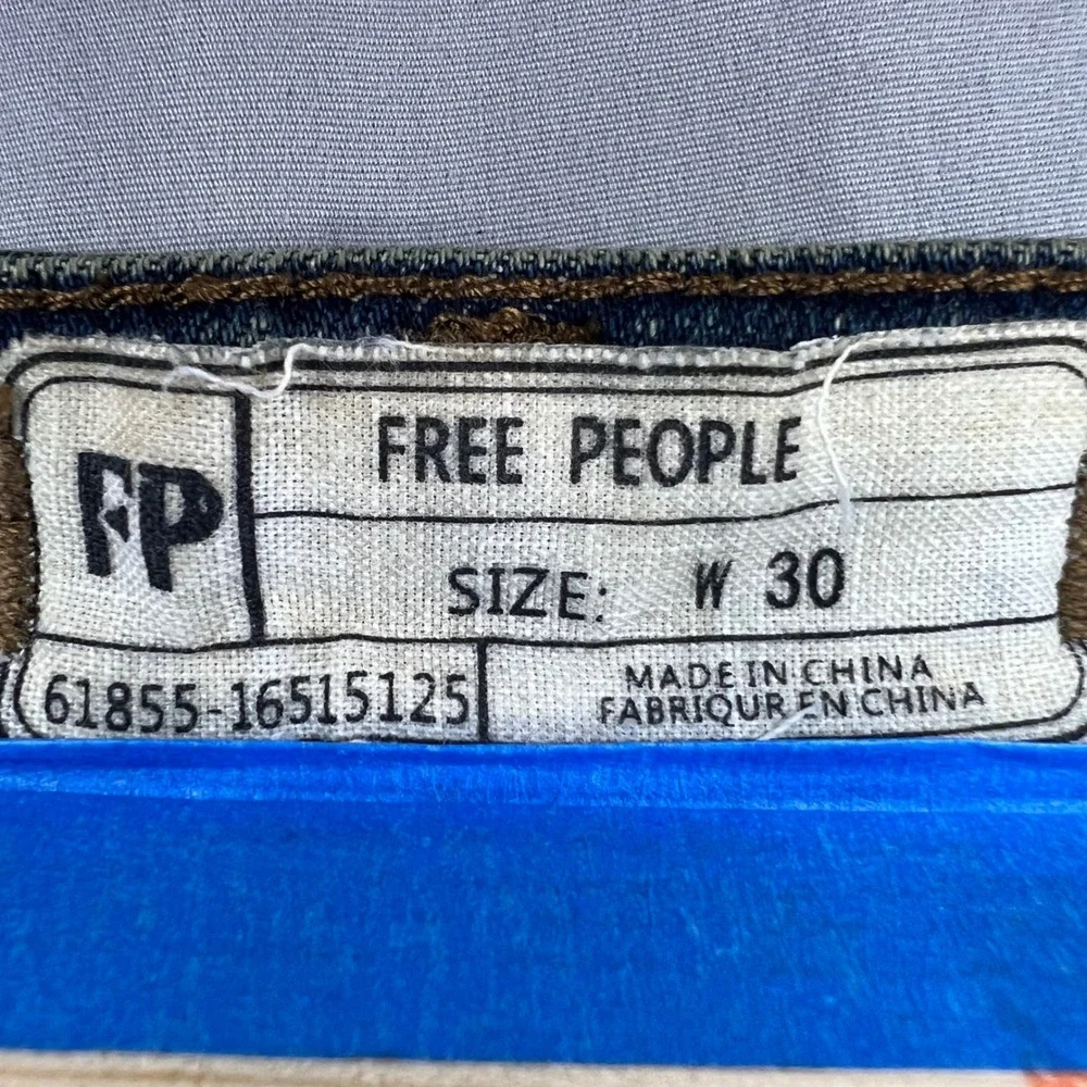 FREE PEOPLE Jeans Button Fly High Rise Straight Leg‎ Womens Size 30x28 Blue Wash